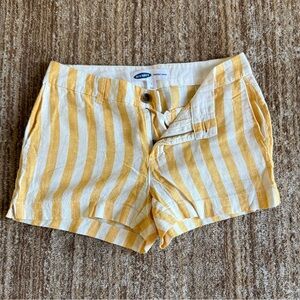Old Navy Every day Short size 2